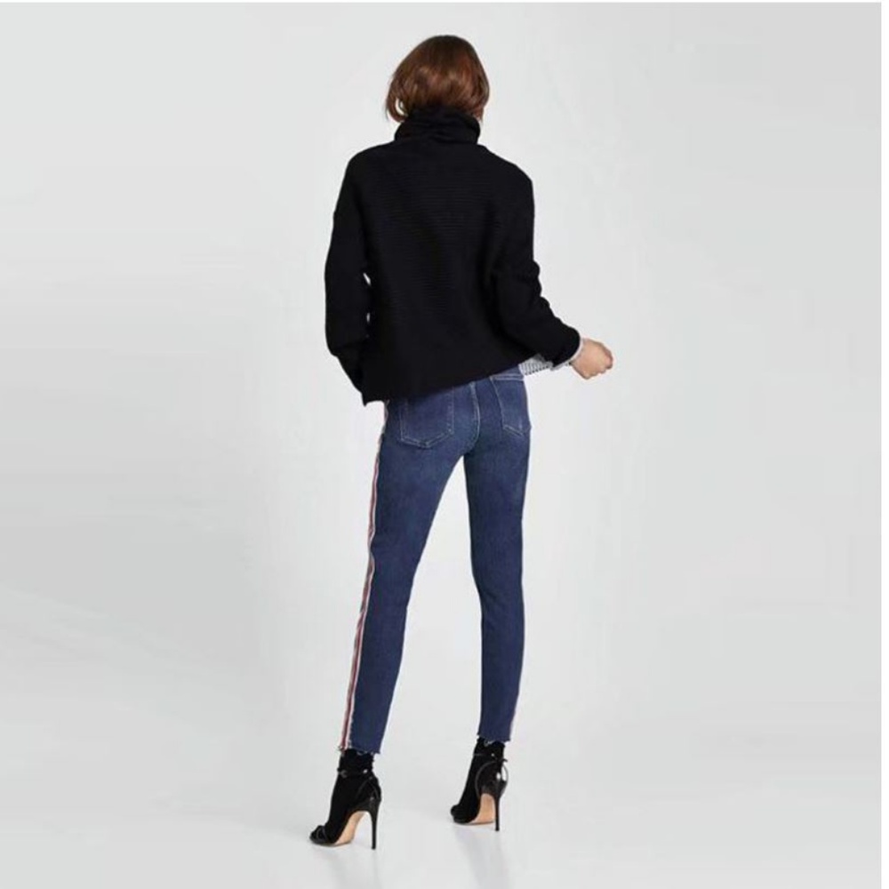 NWT Unique Red/White Side Stripe Distressed Jeans - Picture 2 of 3